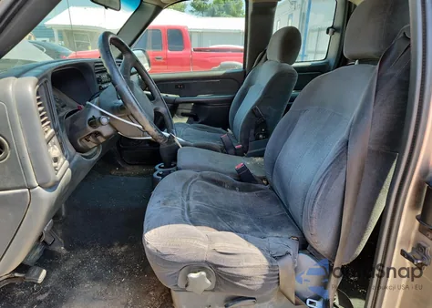 2002 Chevrolet Silverado C1500 from USA, damaged, VIN 2GCEC19V221187282